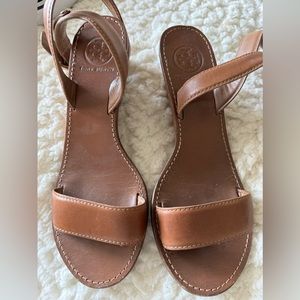 Tory Burch tan sandals